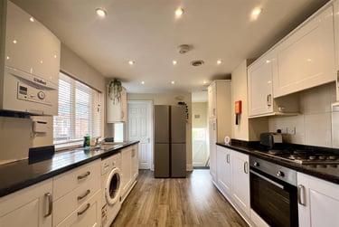 6 bed house, Forsyth Road, Jesmond, Newcastle, NE23DB - Image 2